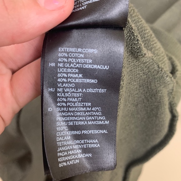 H&M studded crewneck quarter sleeve sweater - Picture 6 of 8